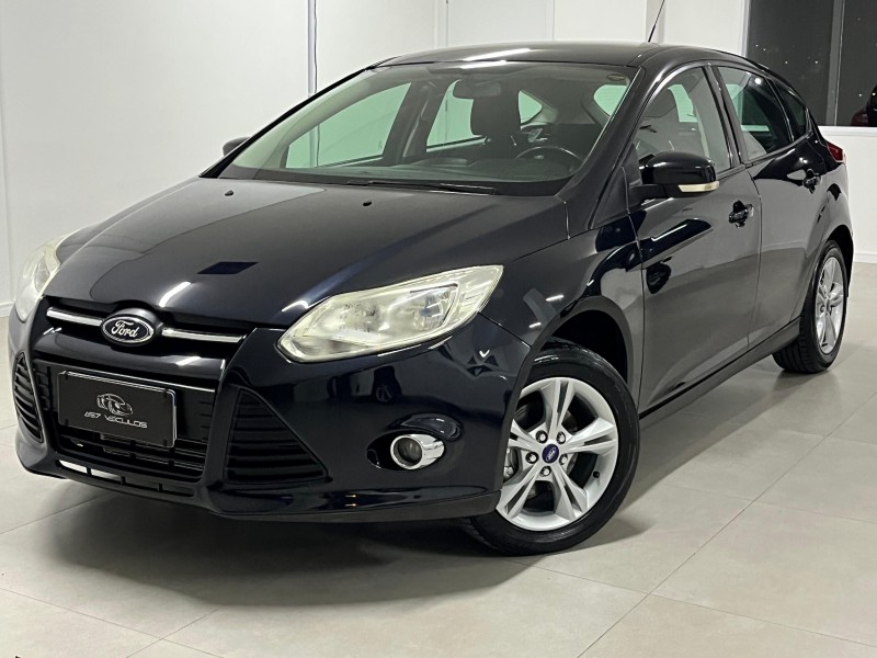FOCUS 1.6 SE PLUS 16V FLEX 4P MANUAL - 2014 - BENTO GONçALVES