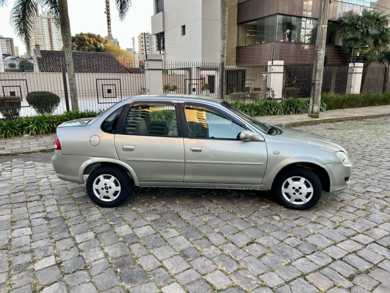CLASSIC 1.0 MPFI LS 8V FLEX 4P MANUAL - 2011 - CAXIAS DO SUL