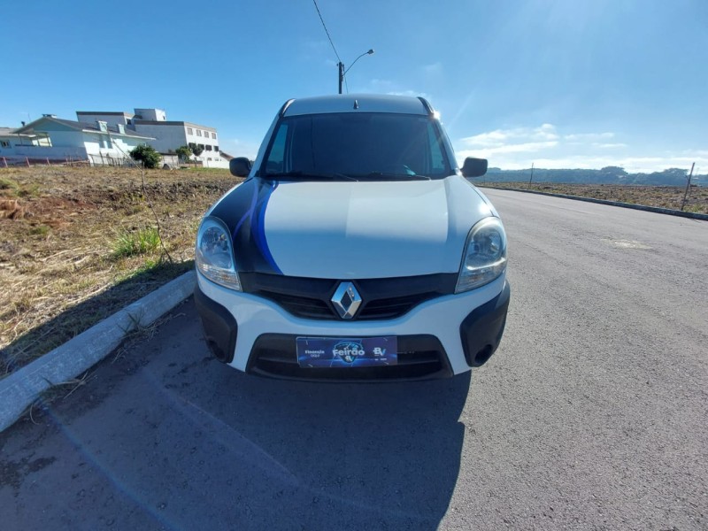 KANGOO 1.6 EXPRESSION 16V FLEX 4P MANUAL - 2016 - FARROUPILHA