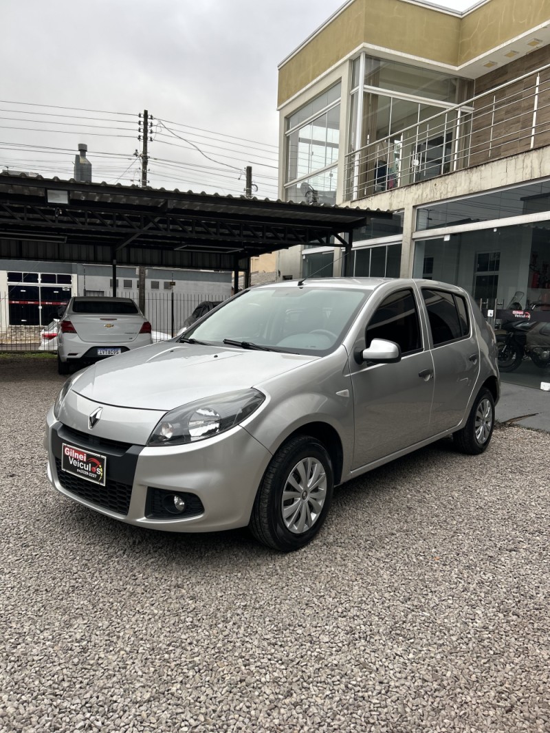 SANDERO 1.0 AUTHENTIQUE 8V FLEX 4P MANUAL - 2014 - CARAZINHO