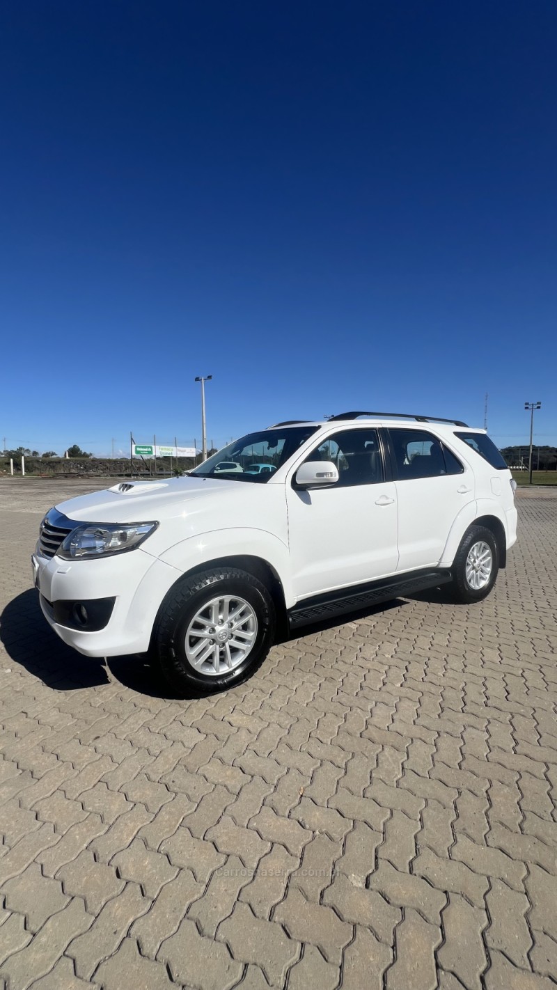 HILUX SW4 3.0 SRV 4X4 7 LUGARES 16V TURBO INTERCOOLER DIESEL 4P AUTOMÁTICO - 2015 - ANTôNIO PRADO