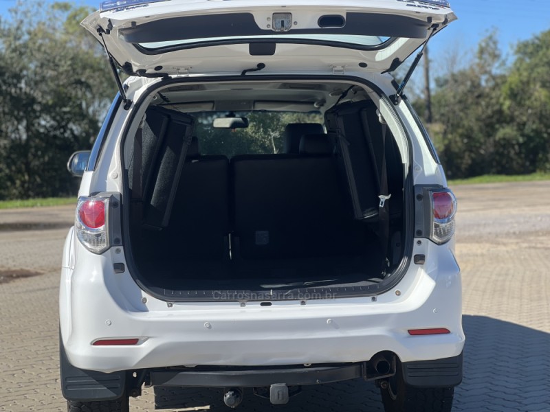 HILUX SW4 3.0 SRV 4X4 7 LUGARES 16V TURBO INTERCOOLER DIESEL 4P AUTOMÁTICO - 2015 - ANTôNIO PRADO