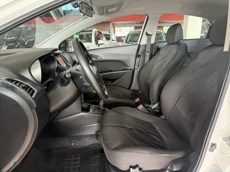 HB20 1.0 COMFORT 12V FLEX 4P MANUAL - 2013 - FARROUPILHA
