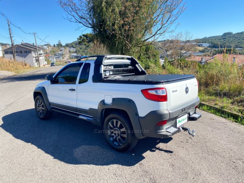 STRADA 1.8 MPI ADVENTURE LOCKER CE 8V FLEX 2P MANUAL - 2016 - FLORES DA CUNHA