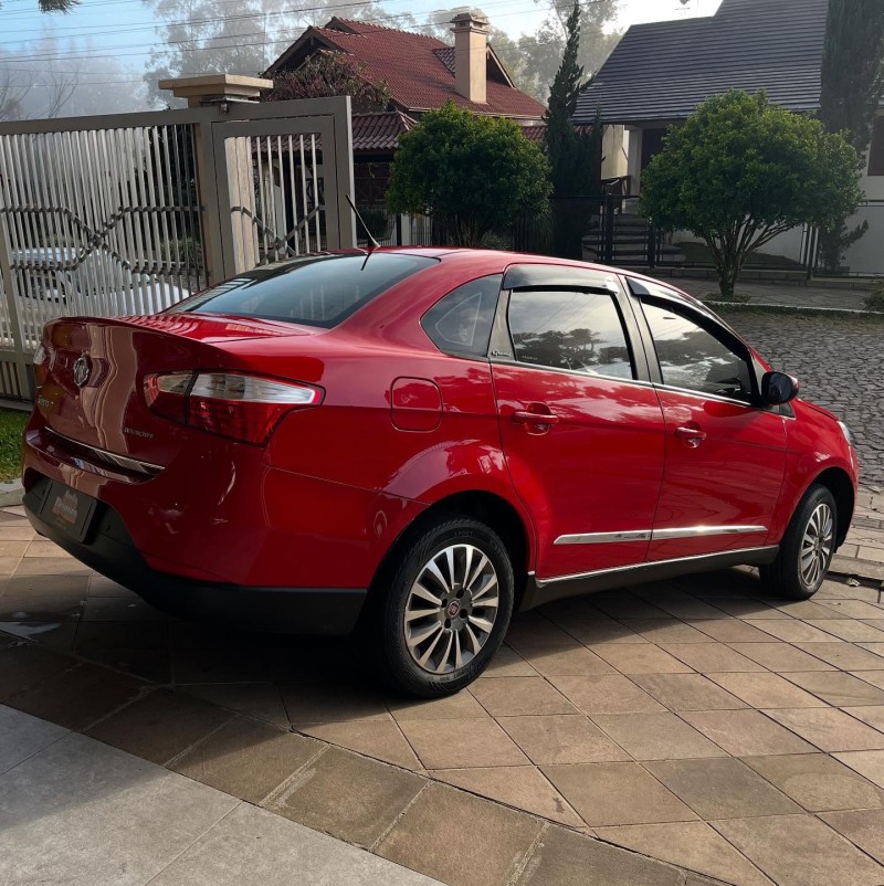 GRAND SIENA 1.4 MPI ATTRACTIVE 8V FLEX 4P MANUAL - 2016 - NOVA PETRóPOLIS