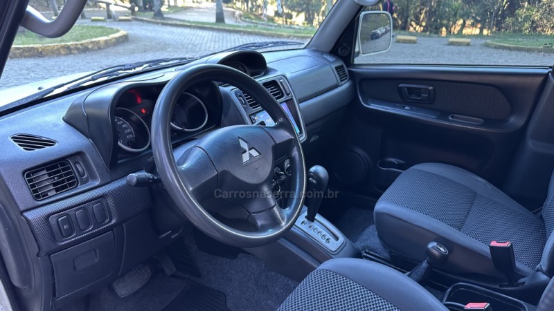 PAJERO TR4 2.0 4X4 16V 140CV FLEX 4P AUTOMÁTICO - 2010 - CAXIAS DO SUL