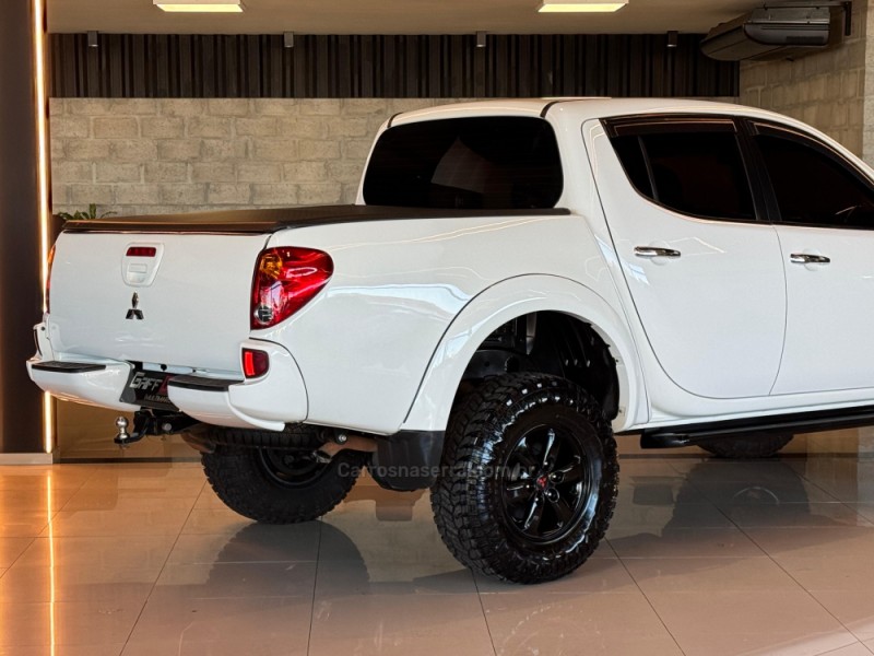 L200 TRITON 3.2 HPE 4X4 CD 16V TURBO INTERCOOLER DIESEL 4P AUTOMÁTICO - 2012 - DOIS IRMãOS