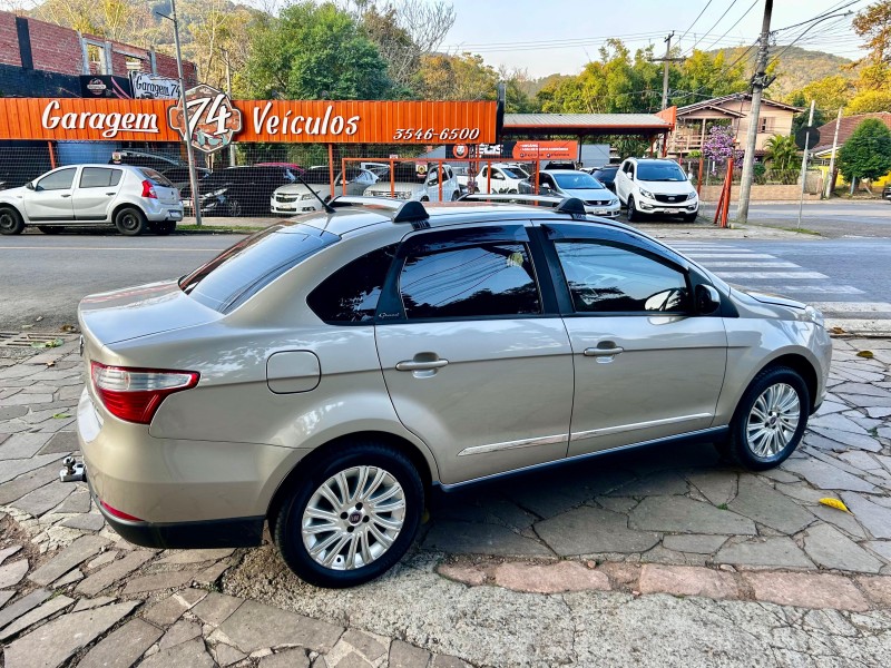 SIENA 1.6 MPI ESSENCE 16V FLEX 4P MANUAL - 2015 - TRêS COROAS