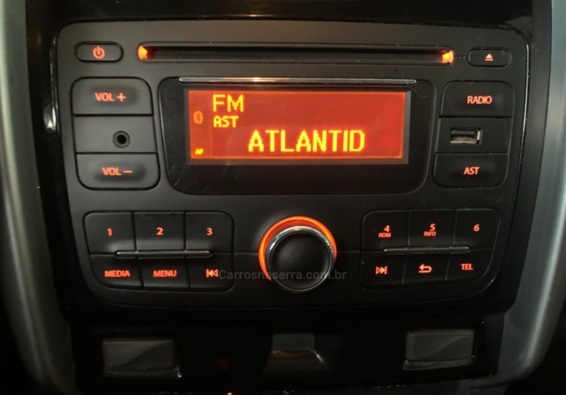 DUSTER 1.6 EXPRESSION 4X2 16V FLEX 4P MANUAL - 2016 - CAXIAS DO SUL