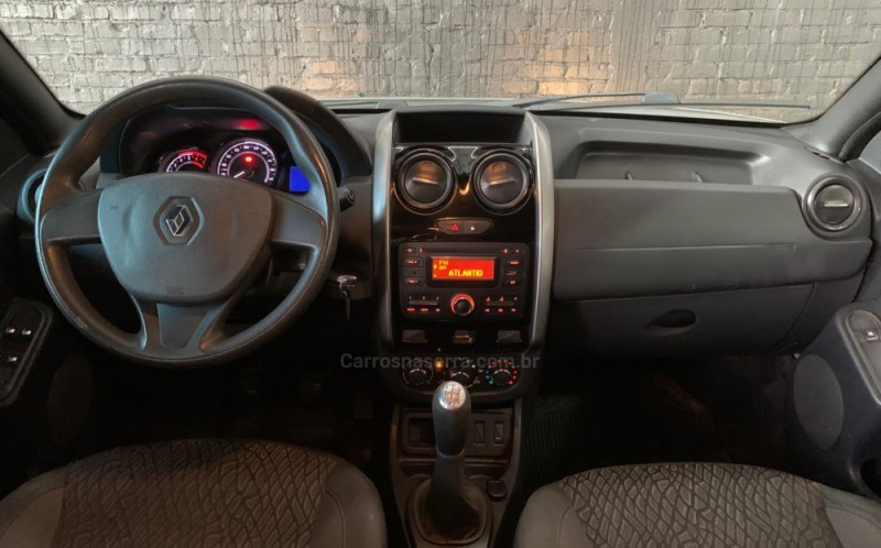 DUSTER 1.6 EXPRESSION 4X2 16V FLEX 4P MANUAL - 2016 - CAXIAS DO SUL