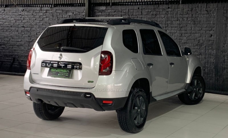 DUSTER 1.6 EXPRESSION 4X2 16V FLEX 4P MANUAL - 2016 - CAXIAS DO SUL