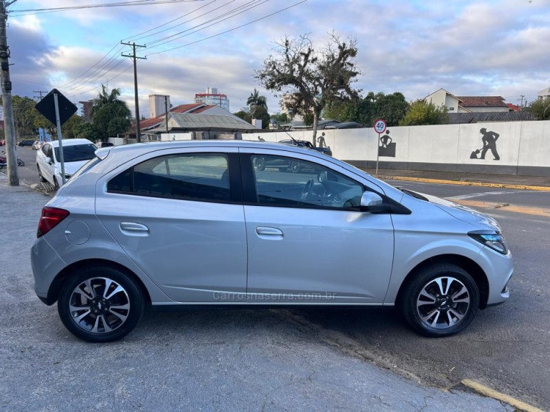 ONIX 1.4 MPFI LTZ 8V FLEX 4P MANUAL - 2013 - VENâNCIO AIRES