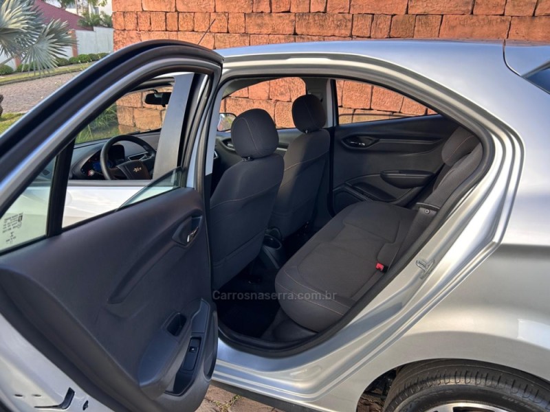 ONIX 1.4 MPFI LTZ 8V FLEX 4P MANUAL - 2013 - VENâNCIO AIRES