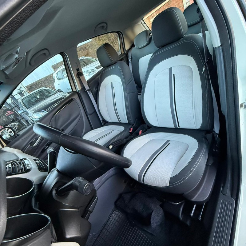 PUNTO 1.6 ESSENCE 16V FLEX 4P MANUAL - 2013 - CAXIAS DO SUL