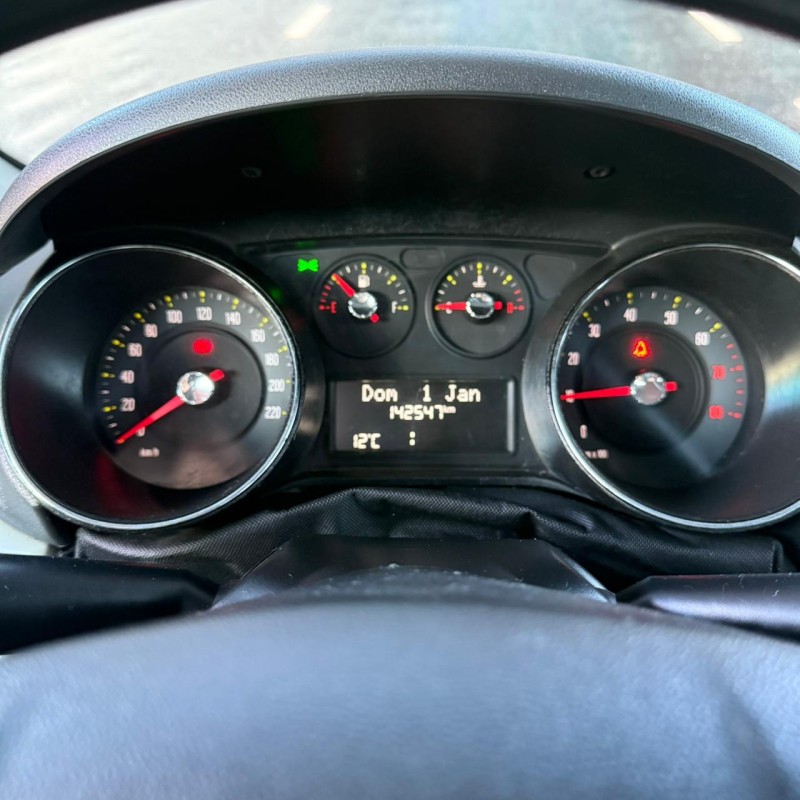 PUNTO 1.6 ESSENCE 16V FLEX 4P MANUAL - 2013 - CAXIAS DO SUL