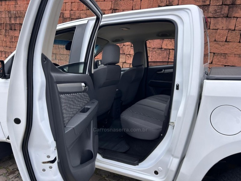 S10 2.5 LT 4X2 CD 16V FLEX 4P MANUAL - 2015 - VENâNCIO AIRES