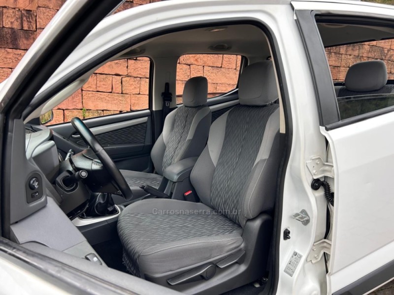 S10 2.5 LT 4X2 CD 16V FLEX 4P MANUAL - 2015 - VENâNCIO AIRES
