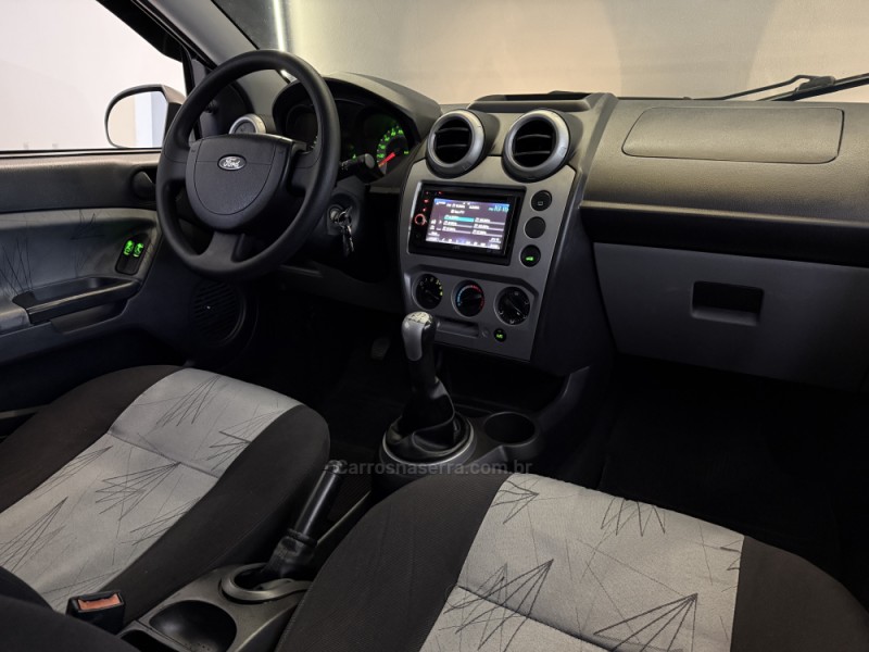 FIESTA 1.0 MPI HATCH 8V FLEX 4P MANUAL - 2009 - ESTâNCIA VELHA