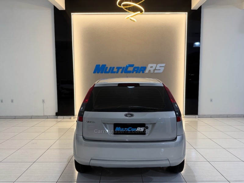 FIESTA 1.0 MPI HATCH 8V FLEX 4P MANUAL - 2009 - ESTâNCIA VELHA