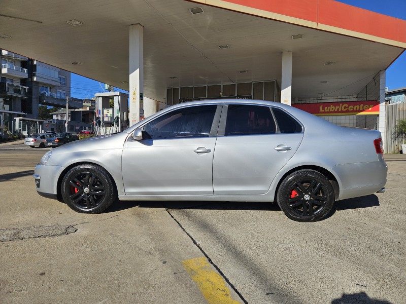JETTA 2.5 I 20V 170CV GASOLINA 4P TIPTRONIC - 2008 - CAXIAS DO SUL