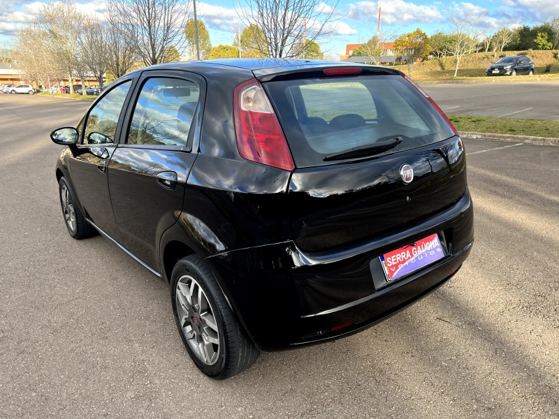 PUNTO 1.4 ATTRACTIVE 8V FLEX 4P MANUAL - 2011 - BENTO GONçALVES