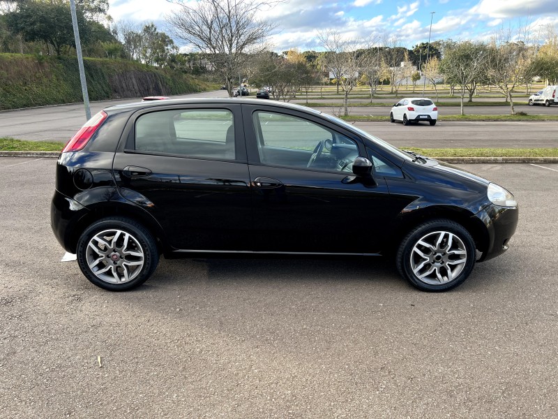 PUNTO 1.4 ATTRACTIVE 8V FLEX 4P MANUAL - 2011 - BENTO GONçALVES