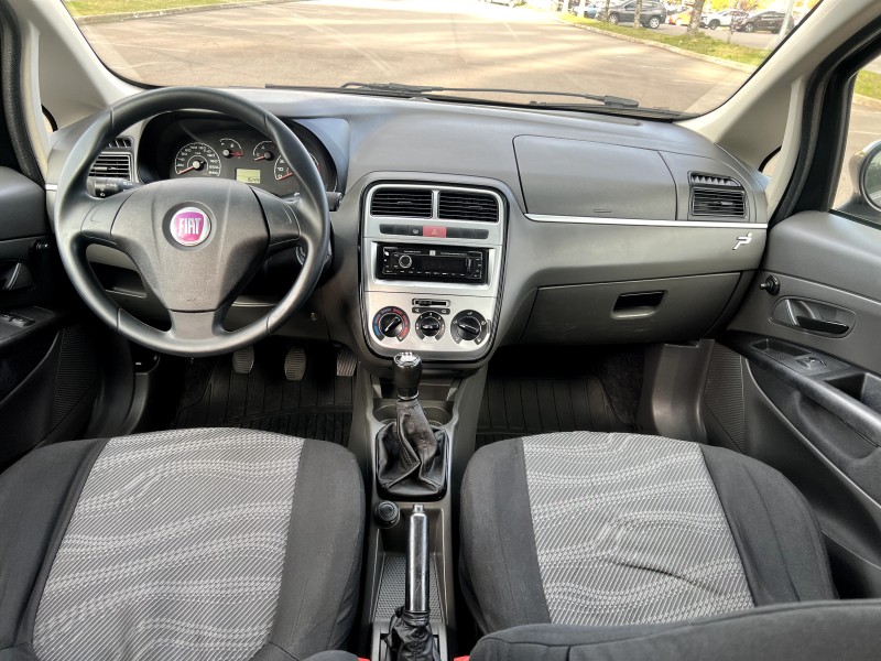 PUNTO 1.4 ATTRACTIVE 8V FLEX 4P MANUAL - 2011 - BENTO GONçALVES