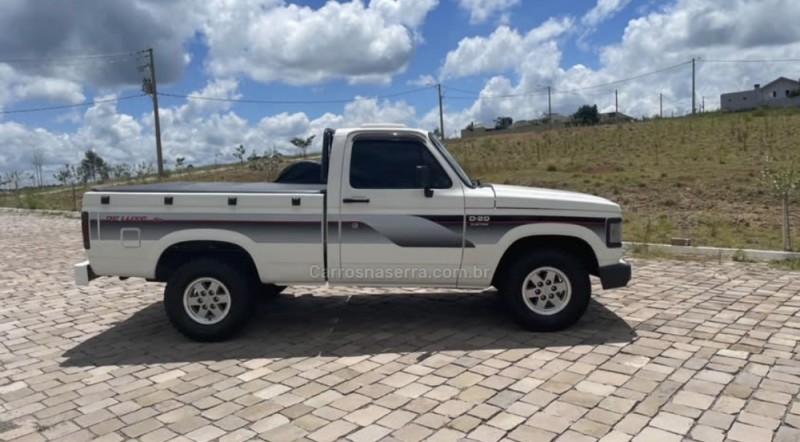 D20 4.0 CUSTOM DE LUXE CS 8V TURBO DIESEL 2P MANUAL - 1989 - VILA FLORES