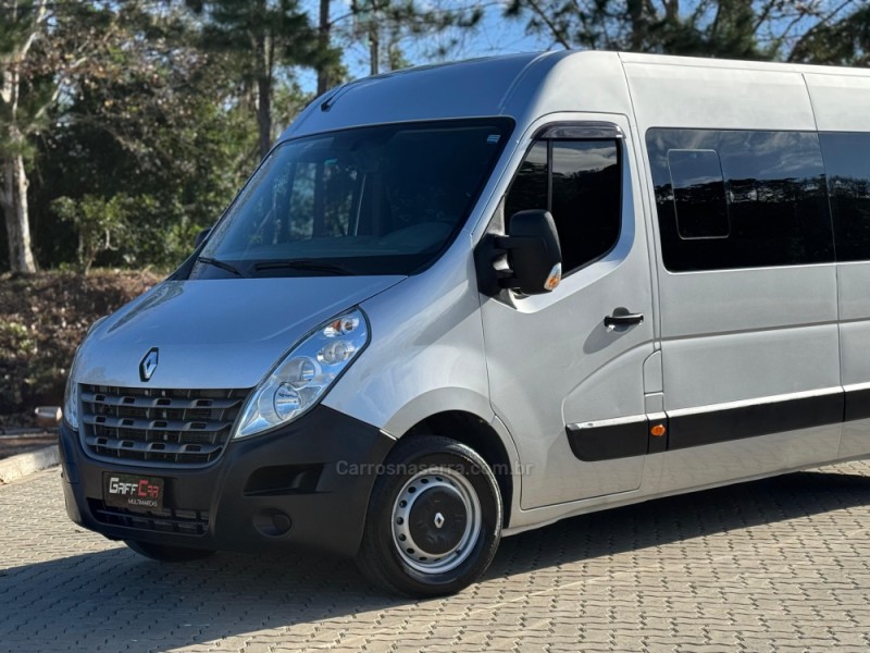 MASTER 2.3 DCI MINIBUS EXECUTIVE L3H2 16 LUGARES 16V DIESEL 4P MANUAL - 2016 - DOIS IRMãOS