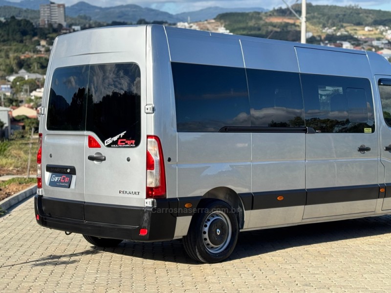 MASTER 2.3 DCI MINIBUS EXECUTIVE L3H2 16 LUGARES 16V DIESEL 4P MANUAL - 2016 - DOIS IRMãOS