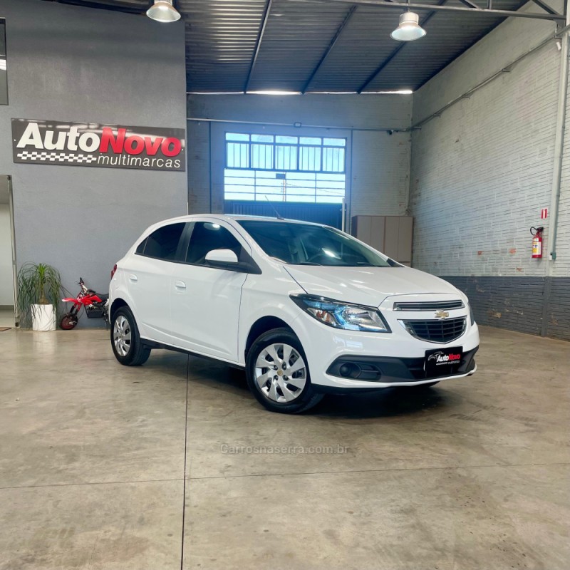 ONIX 1.4 MPFI LT 8V FLEX 4P MANUAL - 2013 - VACARIA