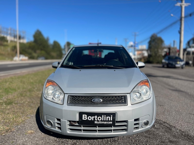 FIESTA 1.6 MPI SEDAN 8V FLEX 4P MANUAL - 2009 - FARROUPILHA