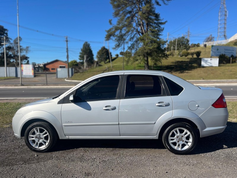 FIESTA 1.6 MPI SEDAN 8V FLEX 4P MANUAL - 2009 - FARROUPILHA