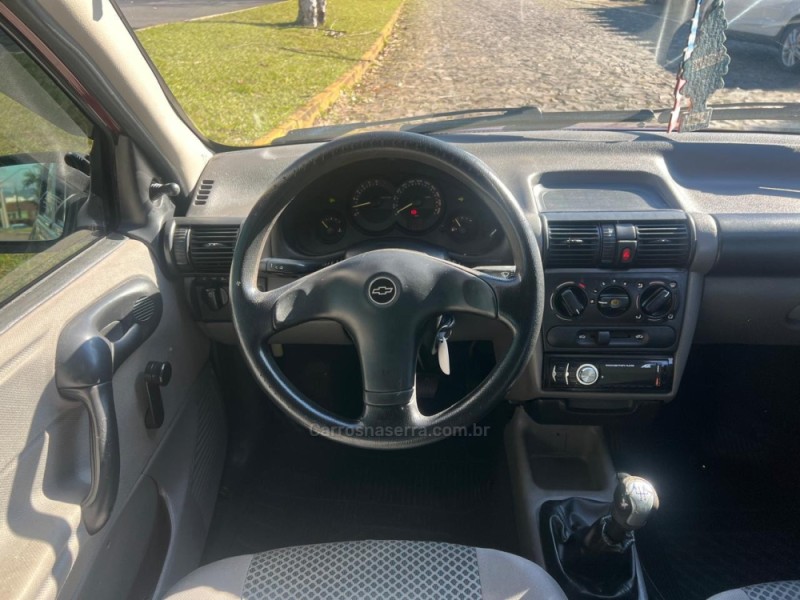 CORSA 1.0 MPFI CLASSIC SEDAN LIFE 8V FLEX 4P MANUAL - 2009 - DOIS IRMãOS