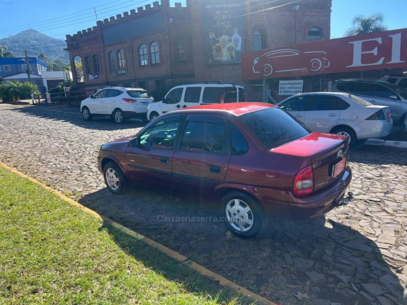 CORSA 1.0 MPFI CLASSIC SEDAN LIFE 8V FLEX 4P MANUAL - 2009 - DOIS IRMãOS