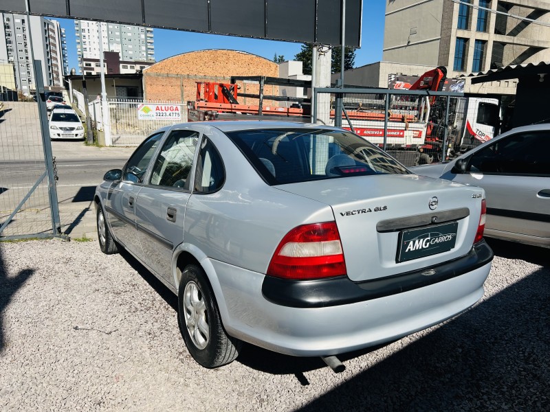 VECTRA 2.2 MPFI GLS 8V GASOLINA 4P MANUAL - 1999 - CAXIAS DO SUL