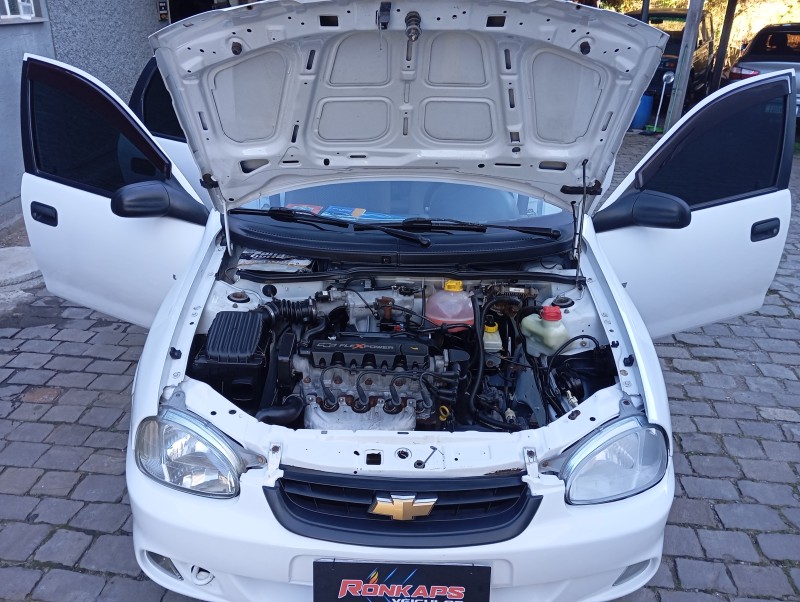 CORSA 1.0 MPFI CLASSIC SEDAN LIFE 8V FLEX 4P MANUAL - 2009 - CAXIAS DO SUL