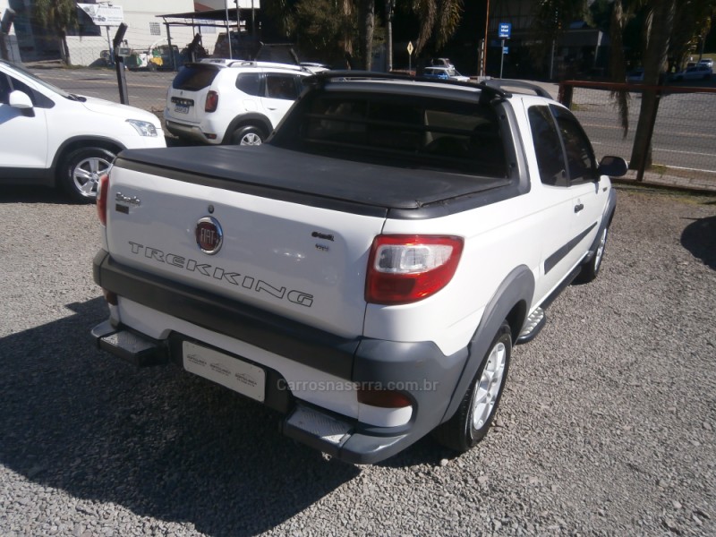 STRADA 1.6 MPI TREKKING CD 16V FLEX 3P MANUAL - 2014 - FARROUPILHA