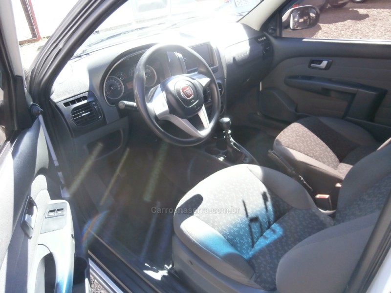 STRADA 1.6 MPI TREKKING CD 16V FLEX 3P MANUAL - 2014 - FARROUPILHA