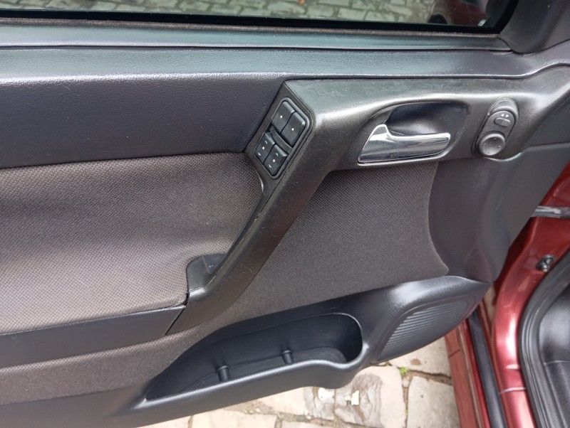 ASTRA 2.0 MPFI ADVANTAGE SEDAN 8V FLEX 4P MANUAL - 2007 - CAXIAS DO SUL
