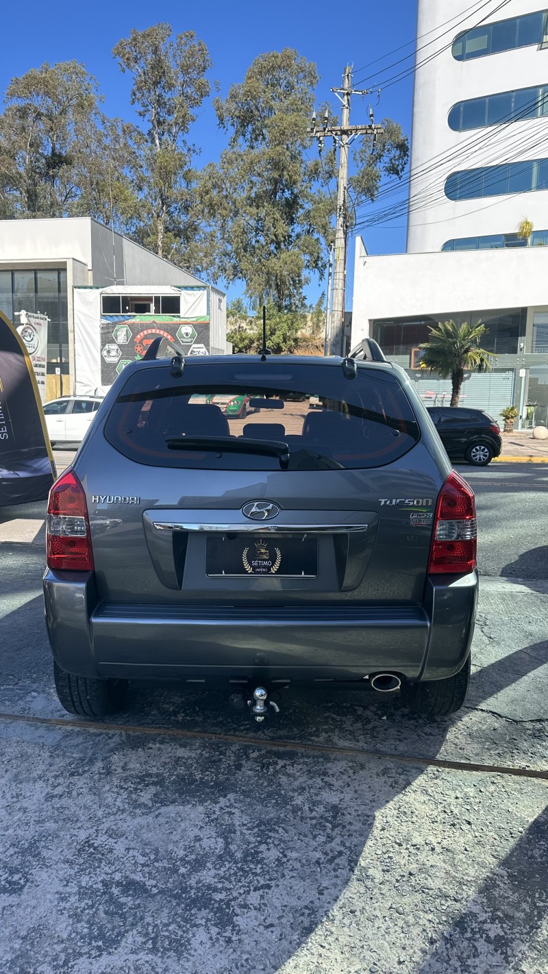 TUCSON 2.0 MPFI GLS BASE 16V 143CV 2WD FLEX 4P AUTOMÁTICO - 2015 - CAXIAS DO SUL