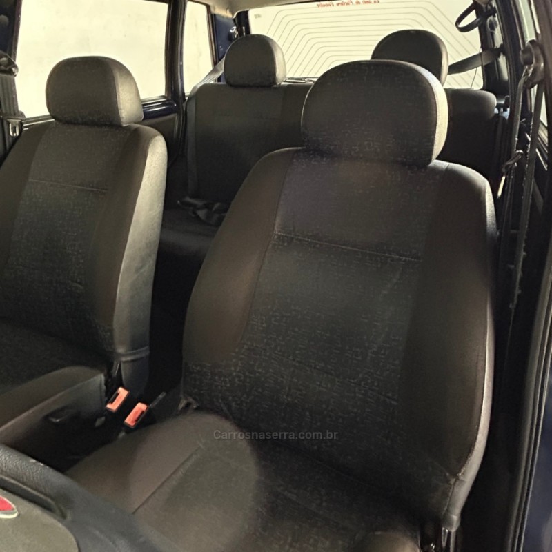 UNO 1.0 WAY 8V FLEX 4P MANUAL - 2009 - VACARIA