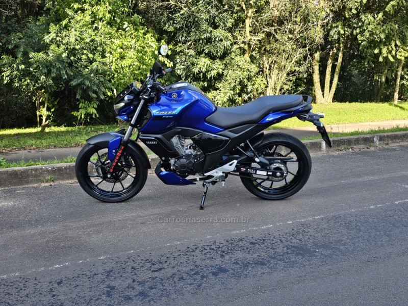 FAZER FZ15 ABS CONNECTED - 2025 - CAMPO BOM