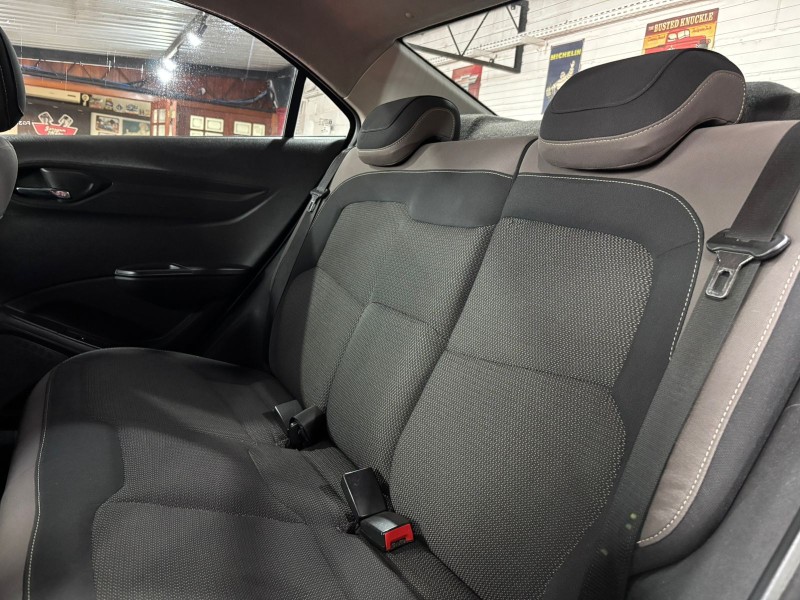 PRISMA 1.4 MPFI LTZ 8V FLEX 4P MANUAL - 2015 - TEUTôNIA