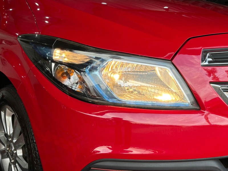PRISMA 1.4 MPFI LTZ 8V FLEX 4P MANUAL - 2015 - TEUTôNIA