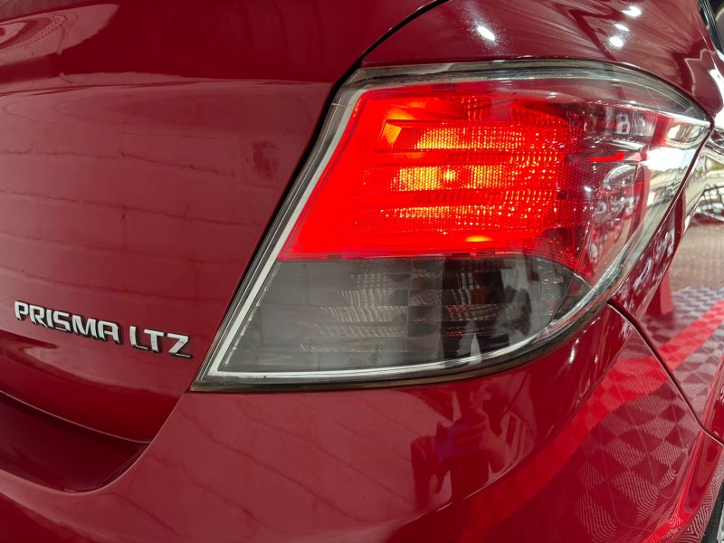 PRISMA 1.4 MPFI LTZ 8V FLEX 4P MANUAL - 2015 - TEUTôNIA