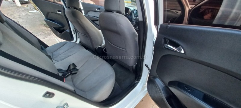 HB20S 1.6 COMFORT PLUS 16V FLEX 4P MANUAL - 2015 - PICADA CAFé