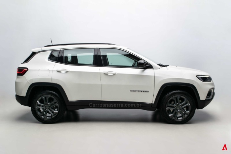COMPASS 2.0 16V DIESEL LONGITUDE 4X4 AUTOMÁTICO - 2022 - GARIBALDI