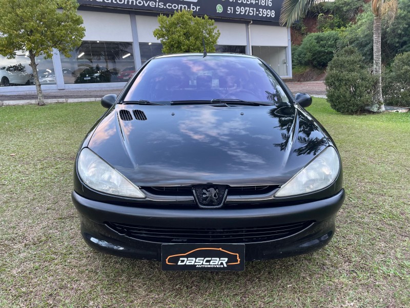 206 1.0 SOLEIL 16V GASOLINA 2P MANUAL - 2002 - BOM PRINCíPIO