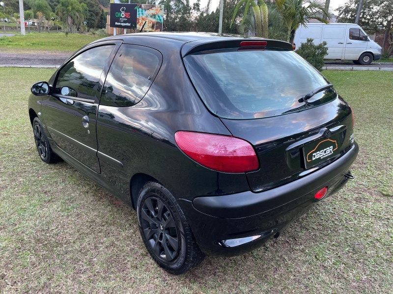 206 1.0 SOLEIL 16V GASOLINA 2P MANUAL - 2002 - BOM PRINCíPIO